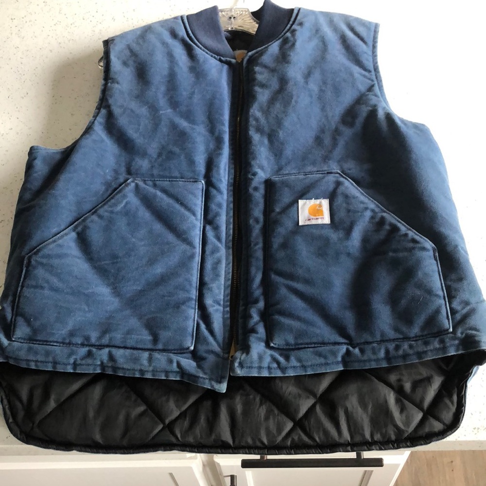 Men’s insulated carhartt vest XL